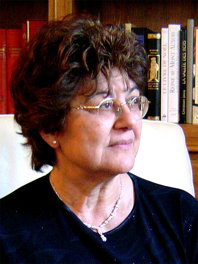 CIOULACHTJIAN Reine